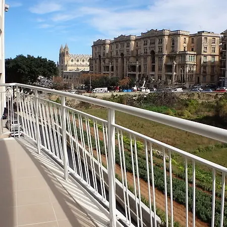 Hotel Eri E365 *